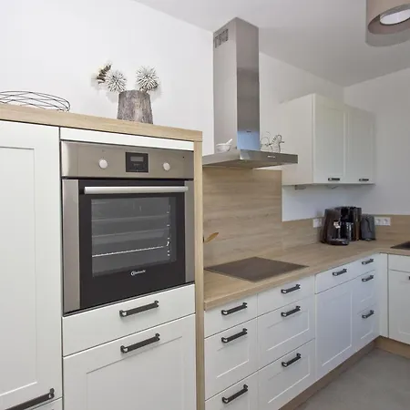 Anni 05 Mit Gratis Sauna- Und Schwimmbadnutzung Im Ahoi Sellin Apartment *