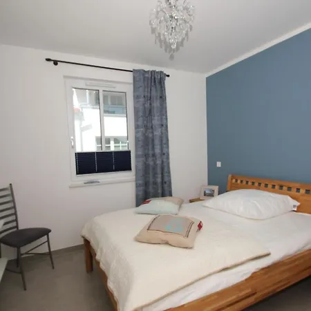 Zentrale Mit Balkon, Gratis Nutzung Vom Ahoi Erlebnisbad Und Sauna In Sellin - Anni 05 * Goehren (Ruegen)